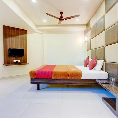 K D Residency Hotel Kalyān Exterior foto
