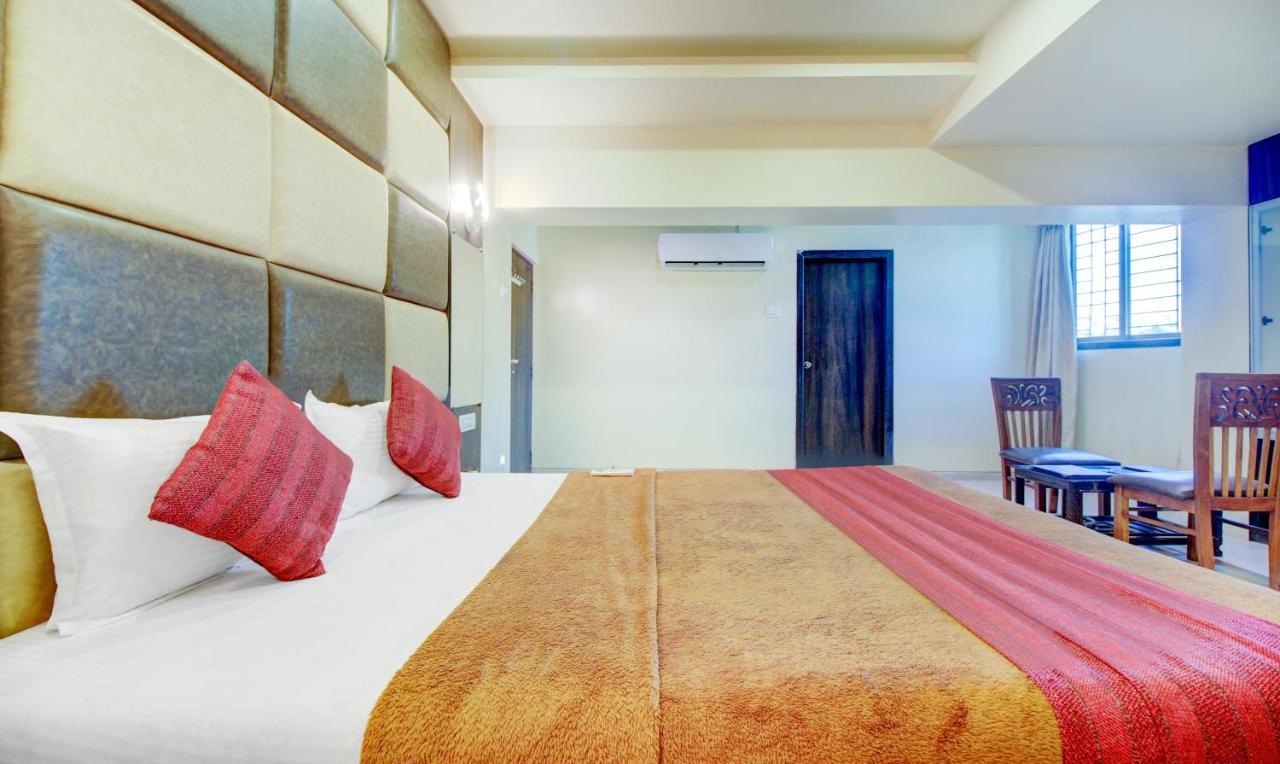 K D Residency Hotel Kalyān Exterior foto